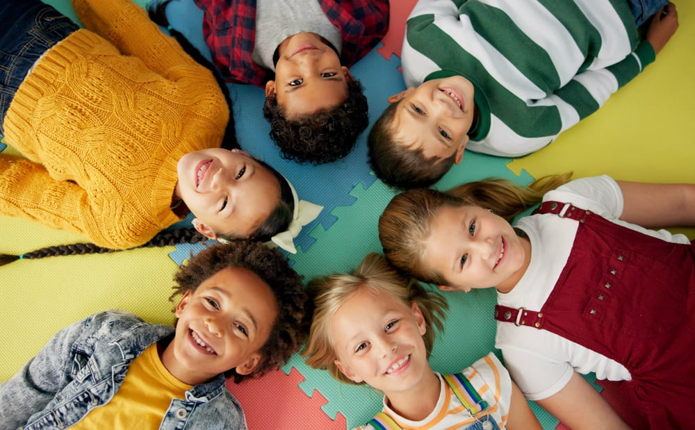 Wachstum bei Kindern: Förderung, Herausforderungen und die Rolle cleverer Unterstützung